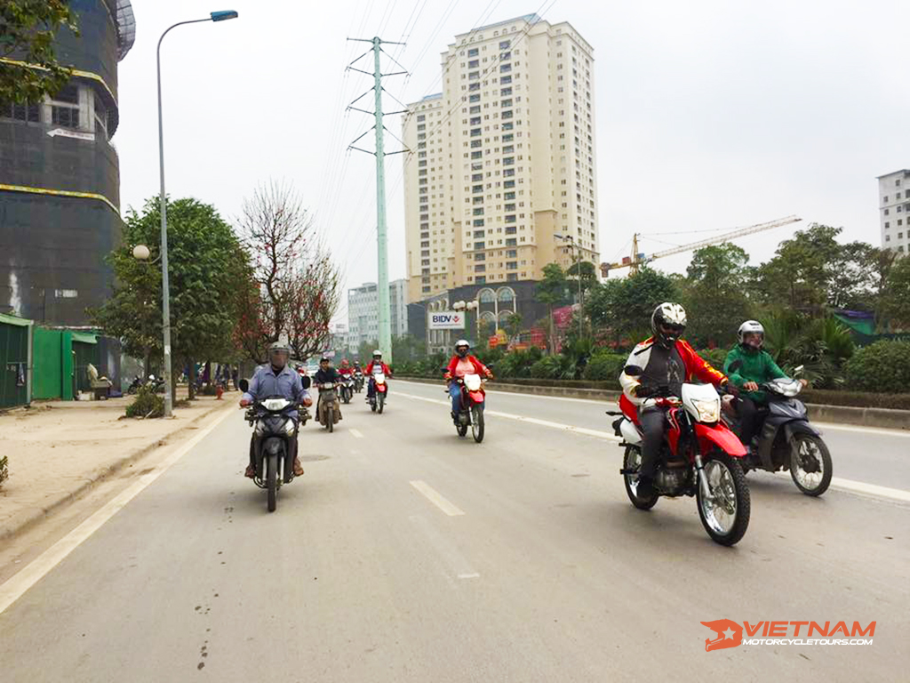 Motorcycle Tours of Vietnam - Riding in Vietnam: Some Advices
