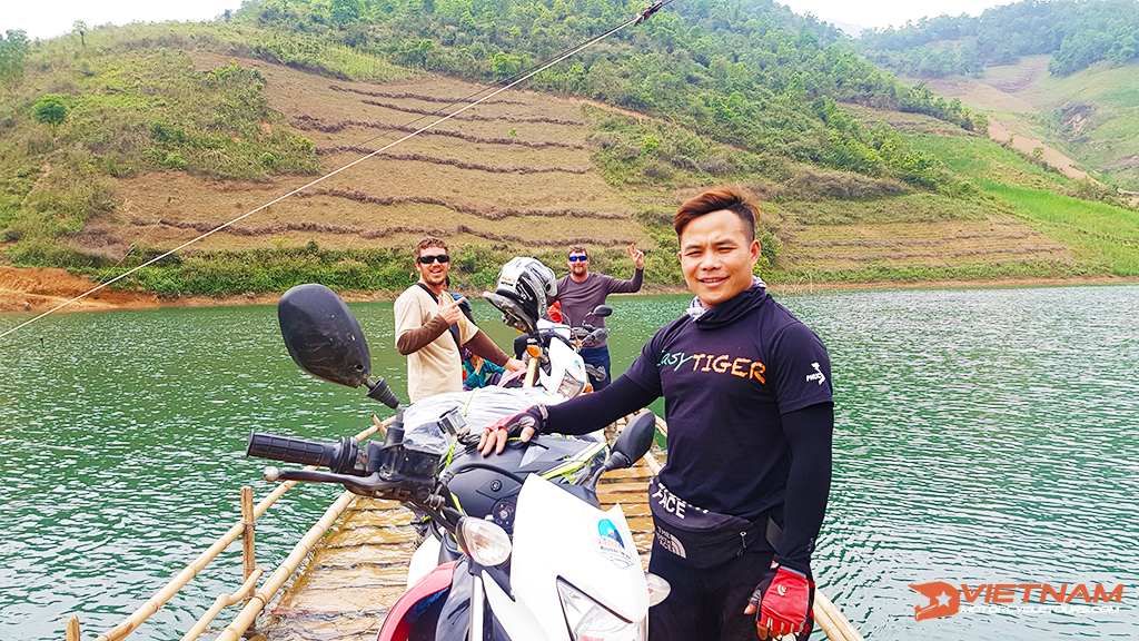 tips of motorbike tours of vietnam 10 - Vietnam Motorbike Tours