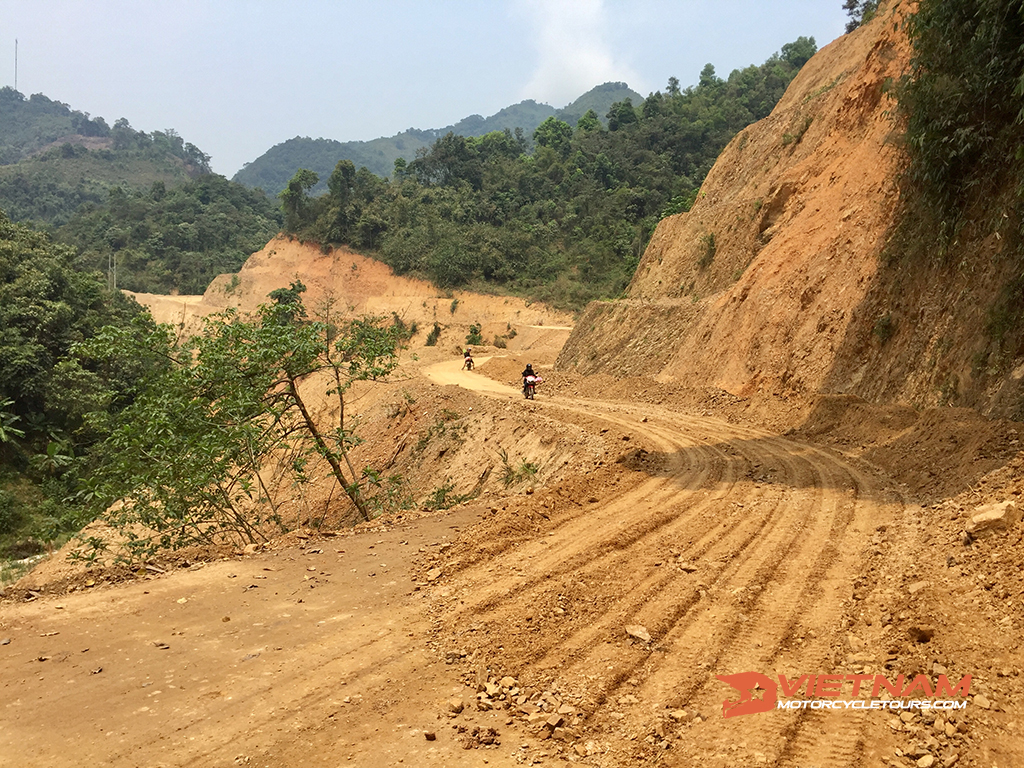 Best Laos & Vietnam Motorbike Tour: 11 Days of Adventure