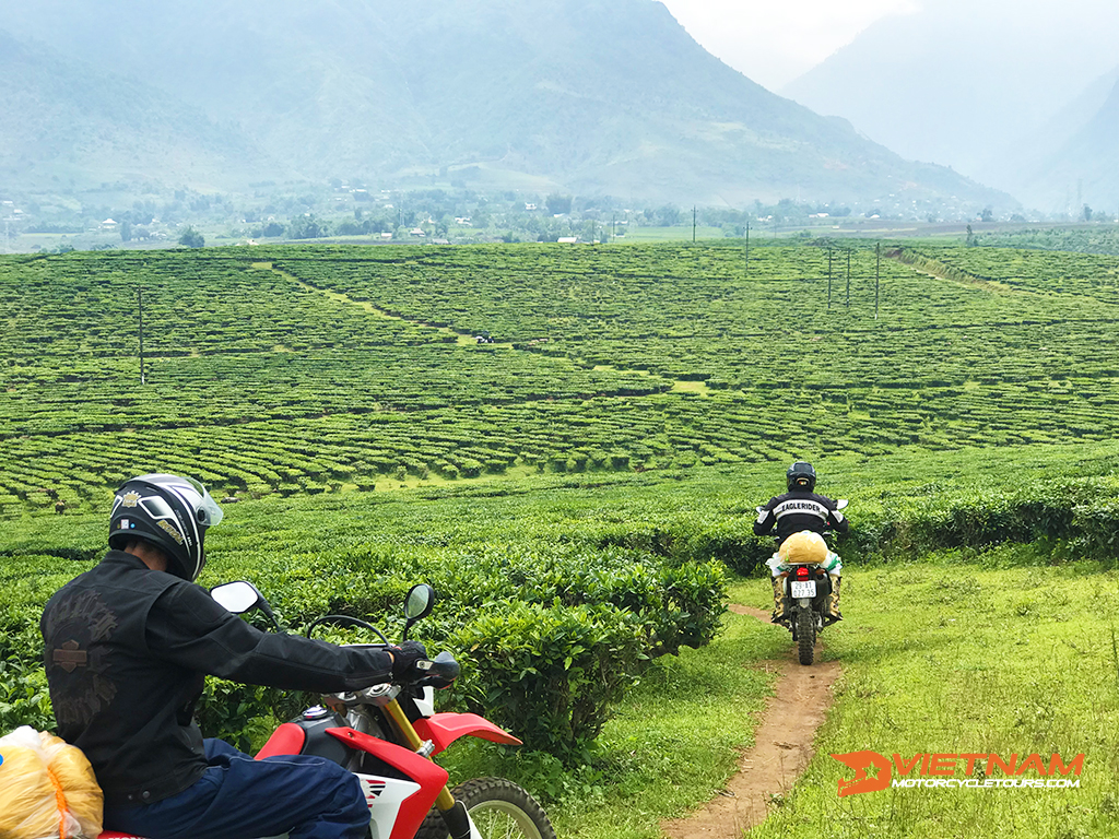 1st day: Motorbike tour Hanoi - Phu Yen