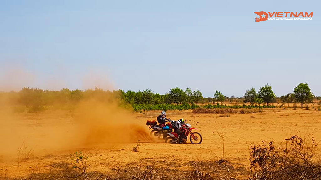 saigon motorbike tour to mekong delta 9 - Vietnam Motorbike Tours