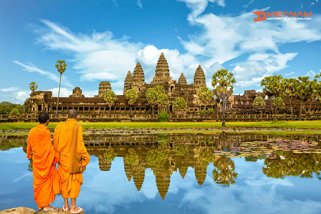 Angkor Wat Motorbike Tours