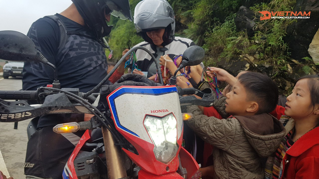 10 vietnam motorbike tour essentials 3 - Vietnam Motorbike Tours