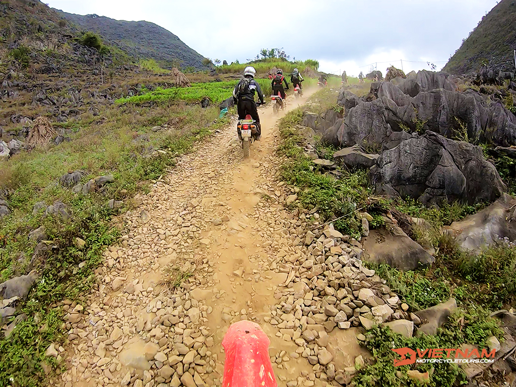 eastern tear away 12 day motorcycle tour 14 - Vietnam Motorbike Tours