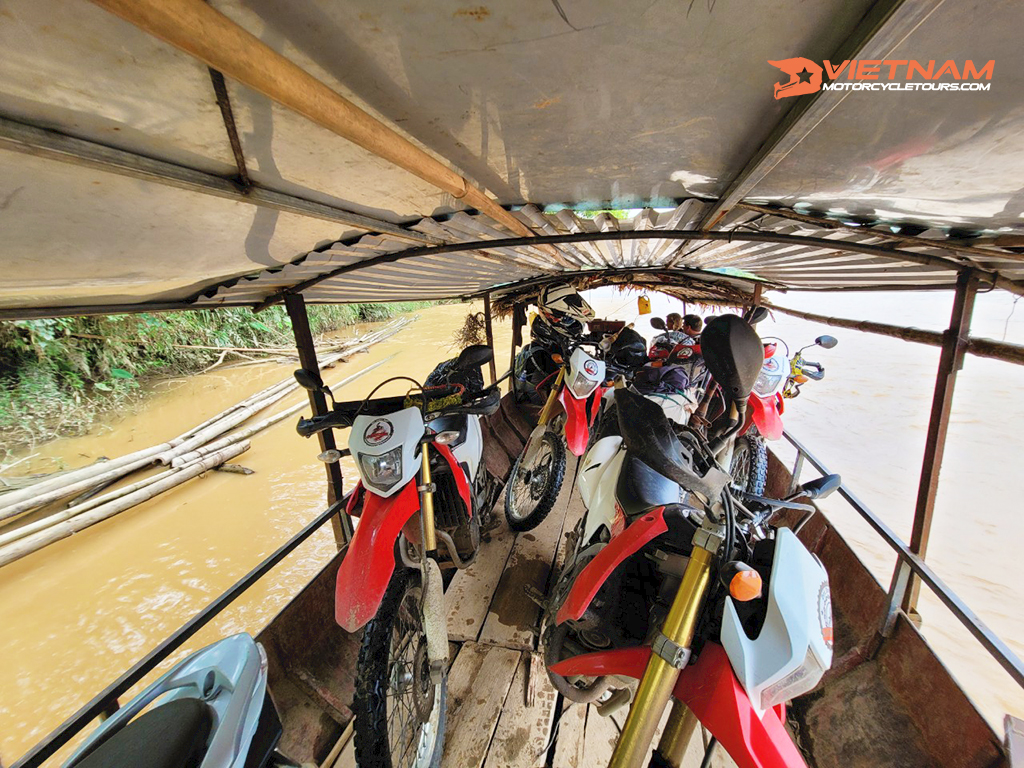 how to get to ba be lake by motorbike 2 - Vietnam Motorbike Tours
