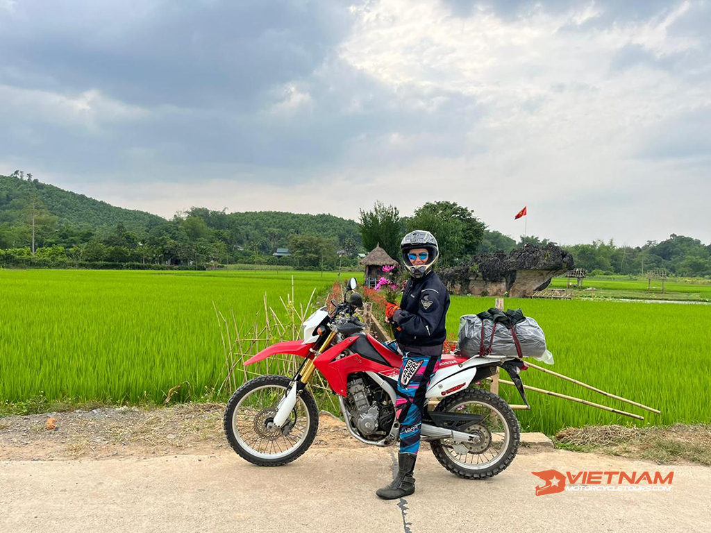 riding north to south 9 - Vietnam Motorbike Tours