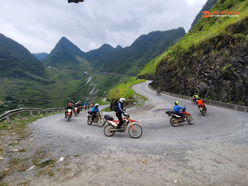 Ha Giang - Dong Van Plateau - Meo Vac Motorcycle Path