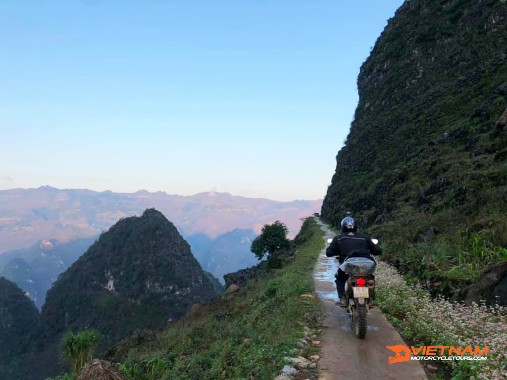 Top 4 tourist destinations you must visit at least once when taking off-road Vietnam motorcycle tours