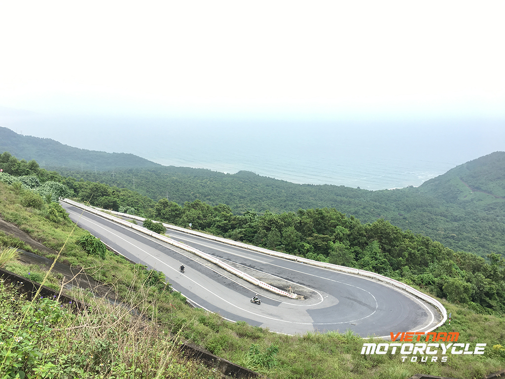 The enchanting Roads - Ho Chi Minh trail by motorcycle