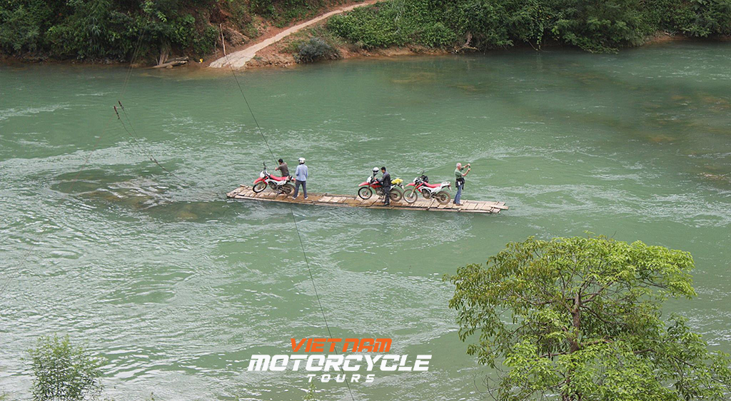 Some things to keep in mind when taking Ha Giang motorcycle tours