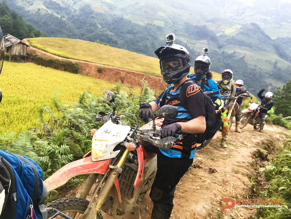 Motorcycle Tours in Vietnam - Traveling by motorcycle saves money