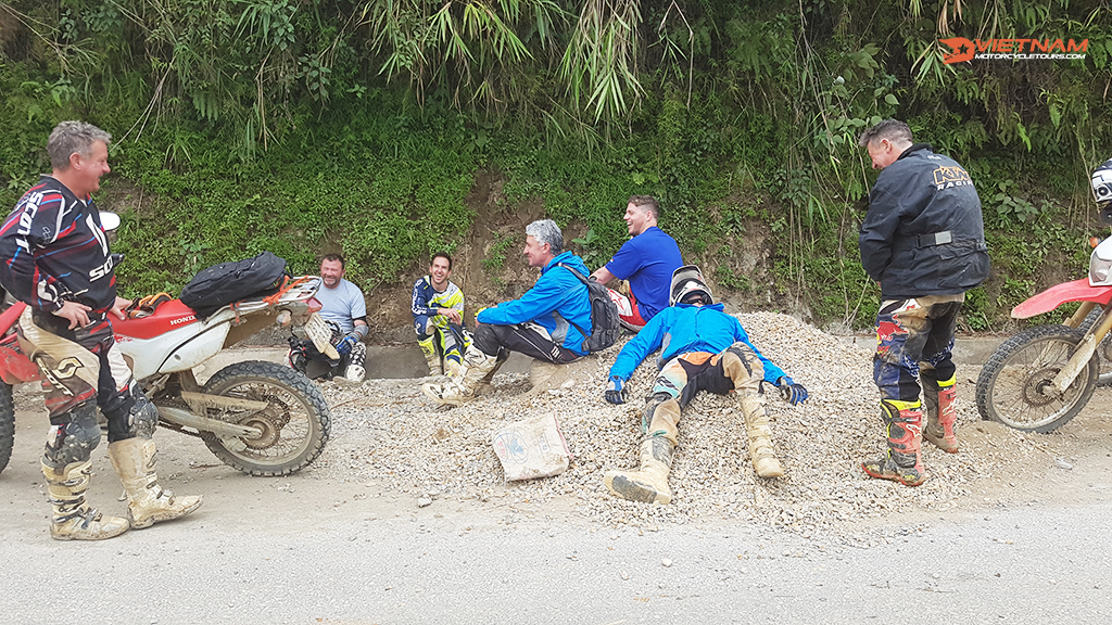 Important considerations when renting a motorcycle - Vietnam motorcycle tours and rental