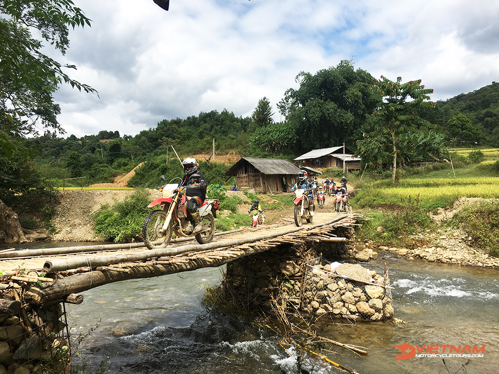 Ha Giang Motorcycle Tours – A Guide For 5 Days By The Local