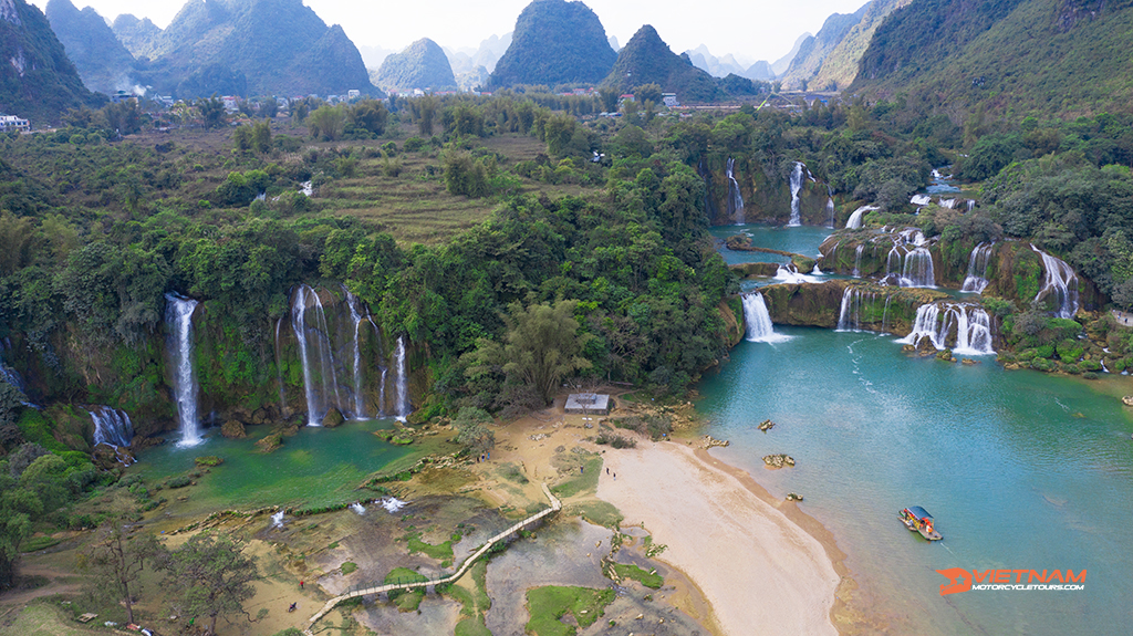 Northeast Vietnam to Cao Bang, Ban Gioc waterfall for Backpacking