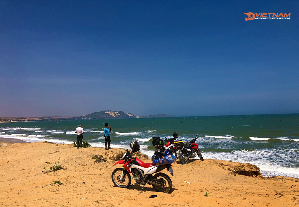 8 day motorcycle tour of central vietnam 11