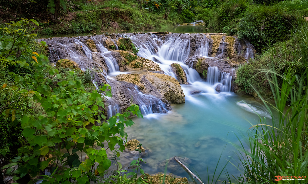 Day 2: Mai Chau Village - May Waterfall (140km)