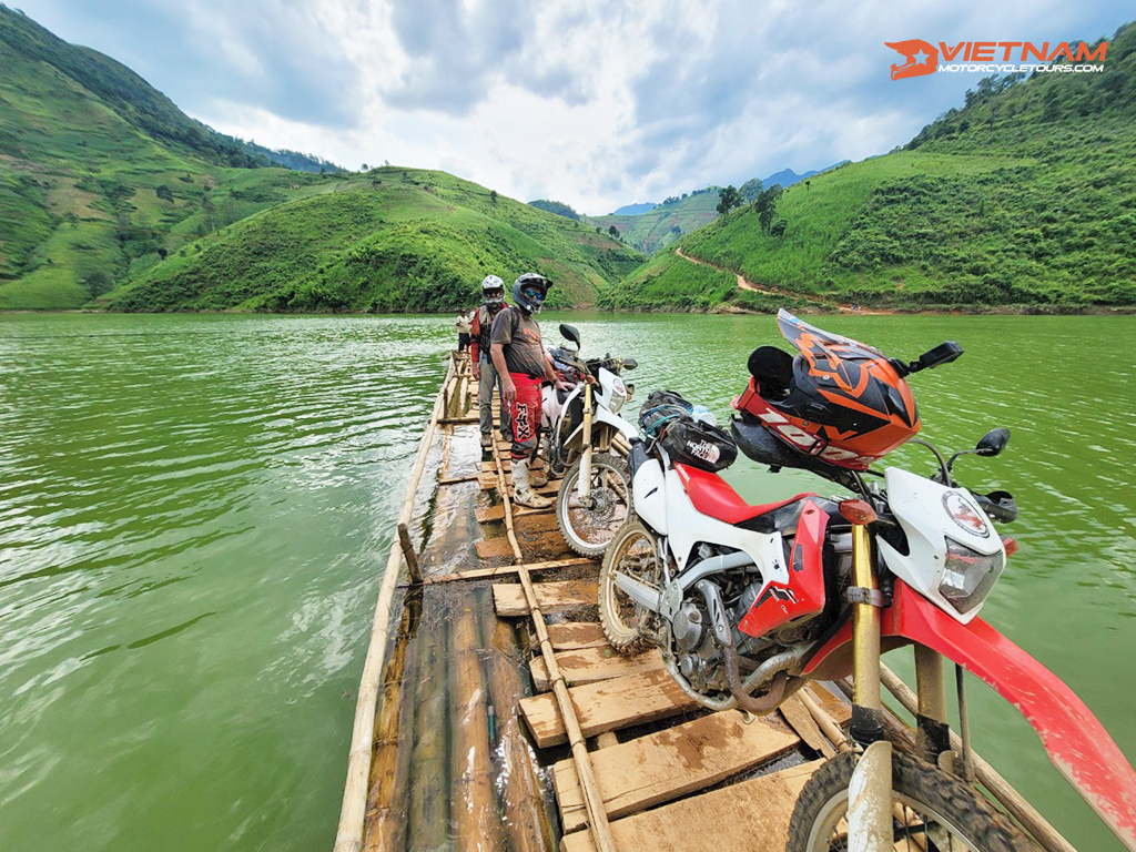 Dong Van - Meo Vac - Bao Lac Motorcycle Route