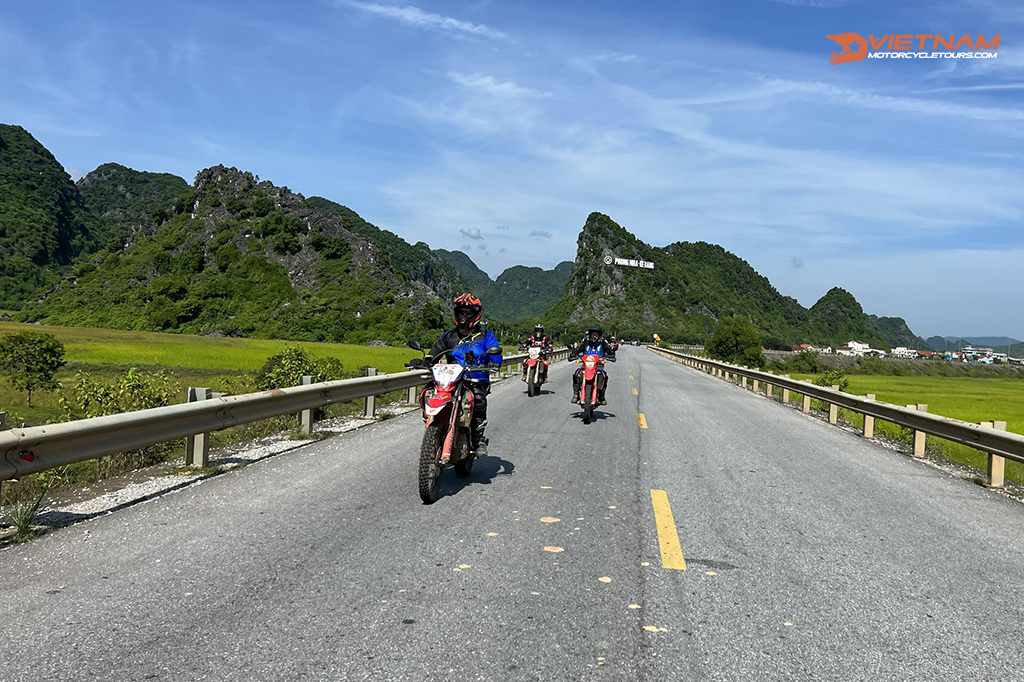 Huong Khe – Phong Nha Motorcycle Tour