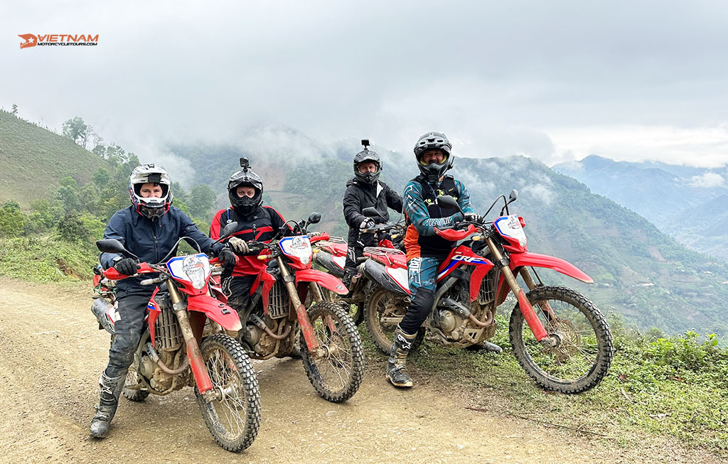 Top 9 Best Things to Prepare a Safe Vietnam Motorbike Tour
